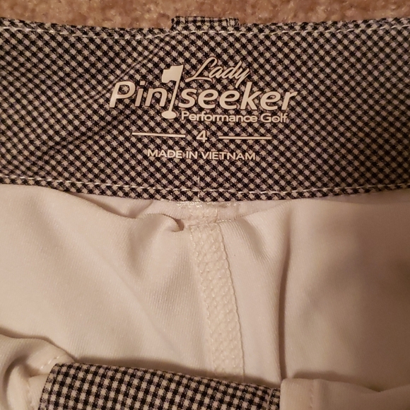 Lady Pinseeker Women's Golf Skirt - Picture 4 of 16